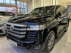 تۆیۆتا لاند کروزەر